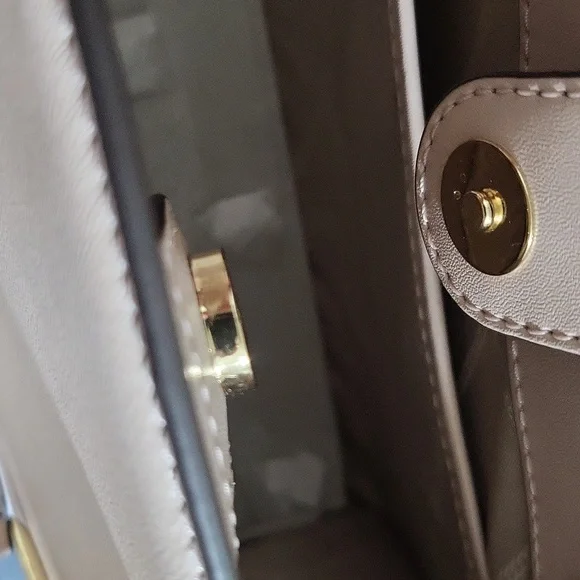 Nwt mk bag - Picture 4 of 4